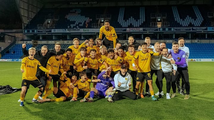 Die BVB-Youngster feiern den Titel