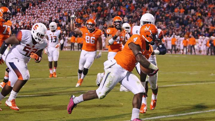 Virginia and Syracuse battle at Scott Stadium, Oct. 17, 2015. It was the most recent matchup between the ACC foes at Scott Stadium. The result was a 44-38 triple overtime win for the Cavaliers. Virginia and Syracuse battle at Scott Stadium, Oct. 17, 2015. It was the most recent matchup between the ACC foes at Scott Stadium. The result was a 44-38 triple overtime win for the Cavaliers.