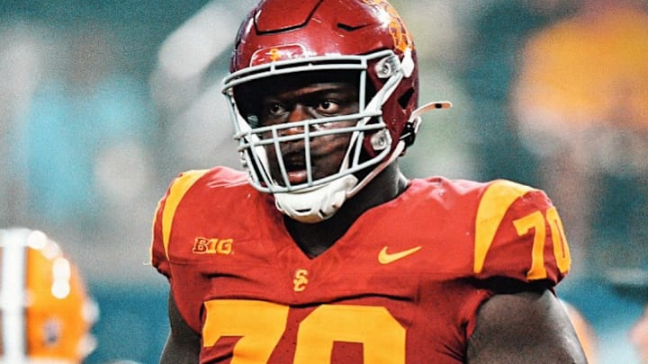 USC Trojans transfer portal Emmanuel Pregnon commits to Oregon Ducks.