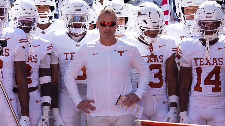 Texas Longhorns head coach Steve Sarkisian prepares to lead his team onto the field to start the college football game against Texas on Sept. 26, 2026, in Knoxville, Tennessee. 