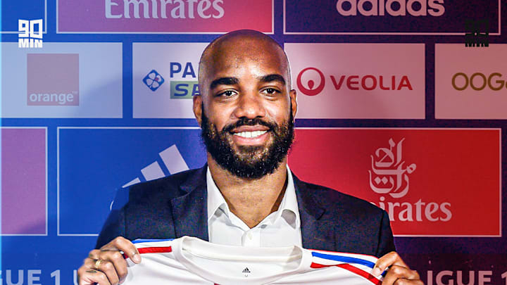 Lacazette fait son retour à L'OL après 5 saisons à Arsenal 