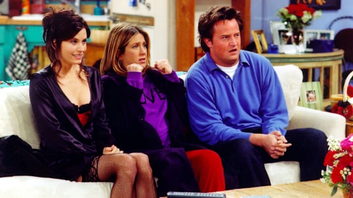 Courteney Cox, Jennifer Aniston, and Matthew Perry in ‘Friends.’