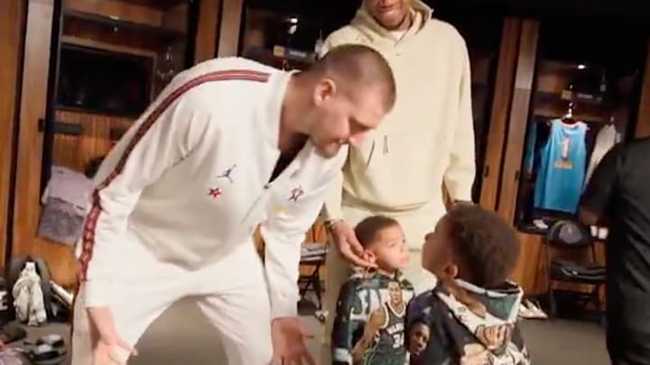 The was a funny moment before the NBA All-Star Game. 