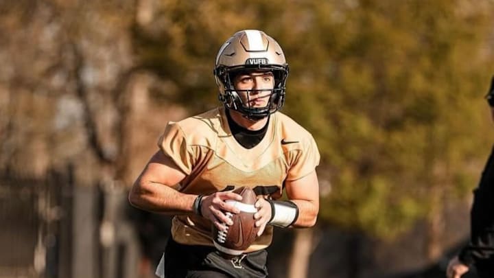 Blaze Berlowitz stood out on day one of fall camp.