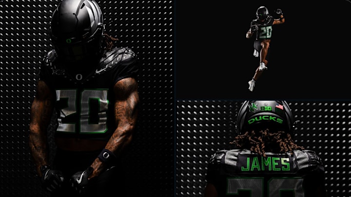 Oregon Ducks uniforms vs. ohio state buckeyes
