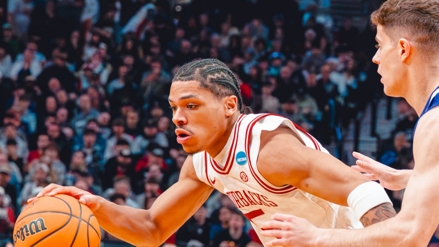 Can Razorbacks Turn Clock Back to 1994 and Beat Arizona Again?