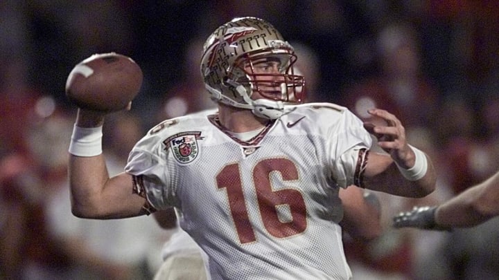 January 3, 2001 Orange Bowl. Florida State vs. Oklahoma at Pro Player Stadium, Miami, Florida. FSU QB Chris Weinke throws in the third quarter. ORG XMIT: WEINKE RD739