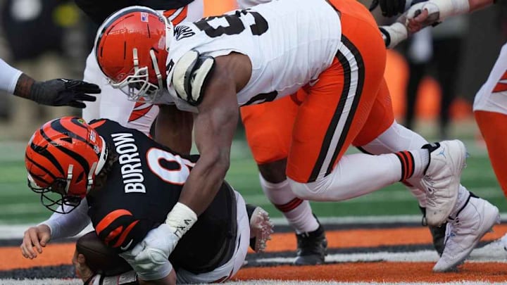 Myles Garrett's sack on Joe burrow was his 23rd sack of the season, an NFL record Myles Garrett's sack on Joe burrow was his 23rd sack of the season, an NFL record
