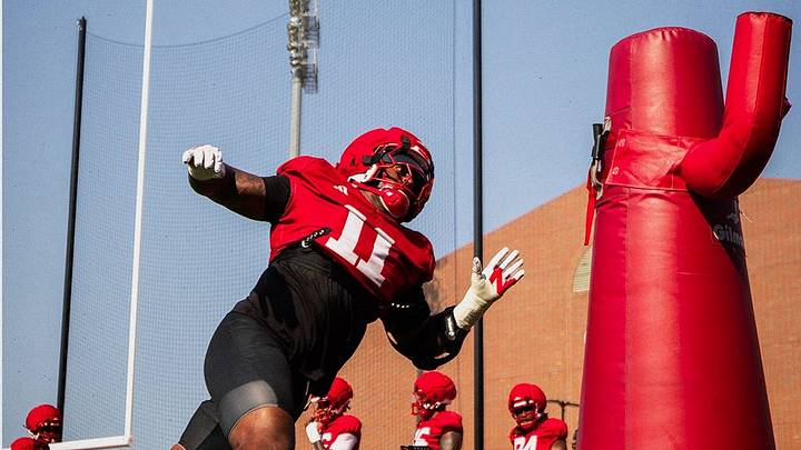 Cameron Lenhardt runs through a drill during Nebraska football preseason camp on Aug. 10, 2026. Cameron Lenhardt runs through a drill during Nebraska football preseason camp on Aug. 10, 2026.