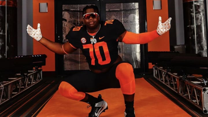 2025 5-star OT David Sanders Jr. during his official visit to Tennessee. (Photo courtesy of David Sanders Jr.) 2025 5-star OT David Sanders Jr. during his official visit to Tennessee. (Photo courtesy of David Sanders Jr.)