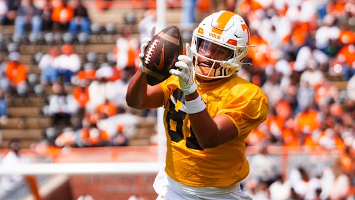 Tennessee Volunteers WR Amari Jefferson in his first Orange and White game ahead of his redshirt-freshman season