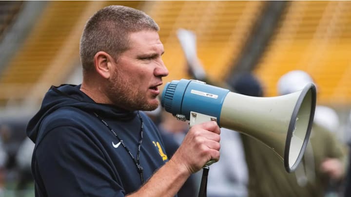 Tosh Lupoi Tosh Lupoi