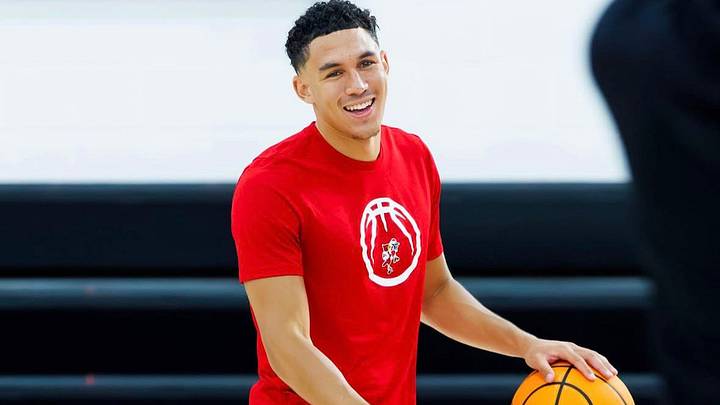 Louisville point guard Jackson Shelstad