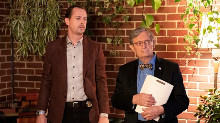 “Birds of a Feather” – When Agent Parker is framed for murder, the team puts their jobs and lives on the line in order to buy time and uncover the truth on the 19th season finale of CBS Original Series NCIS, Monday, May 23 (9:00-10:00 PM, ET/PT) on the CBS Television Network and available to stream live and on demand on Paramount+*. Pictured: Sean Murray as Special Agent Timothy McGee and David McCallum as Dr. Donald "Ducky" Mallard. Photo: Robert Voets/CBS ©2022 CBS Broadcasting, Inc. All