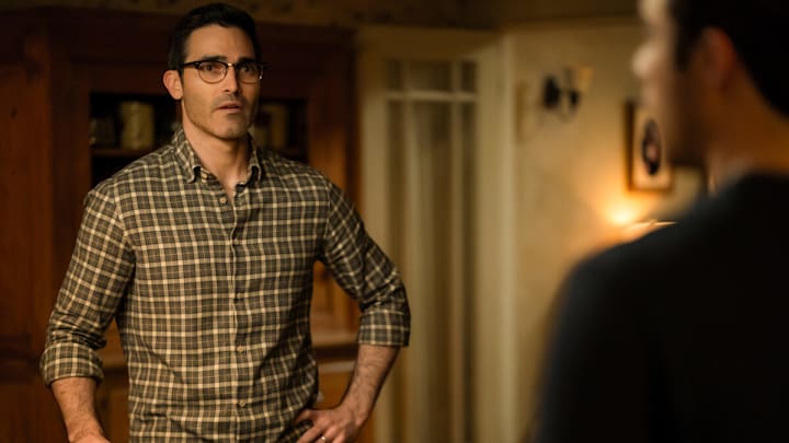 Superman & Lois -- “A Regular Guy” -- Image Number: SML407a_0333r -- Pictured (L-R): Tyler Hoechlin as Clark Kent -- Photo: Colin Bentley/The CW -- © 2024 The CW Network, LLC. All Rights Reserved.