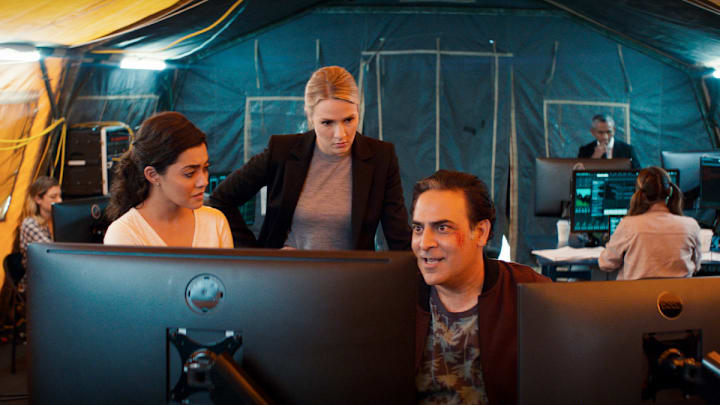 “Breach” – When a ransomware attempt causes a dam to malfunction, Ernie and a team of hackers are tasked to find the culprit quickly, before all power and water is cut off on the island. Also, Lucy and Whistler work together, giving Whistler a chance to apologize to Lucy and mend their relationship, on the CBS Original series NCIS: HAWAI`I, Monday, March 21 (10:00-11:00 PM, ET/PT) on the CBS Television Network, and available to stream live and on demand on Paramount+*. Pictured: Yasmine