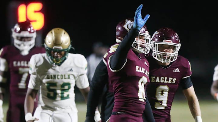 Niceville Senior Linebacker Harper Campbell has been nominated for the 2025 High School on SI Florida Class 5A Preseason Football Player of the Year. Niceville Senior Linebacker Harper Campbell has been nominated for the 2025 High School on SI Florida Class 5A Preseason Football Player of the Year.