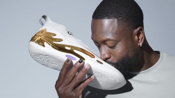 Miami Heat legend Dwyane Wade's 11th signature sneaker has dropped in the "Statue" colorway. Miami Heat legend Dwyane Wade's 11th signature sneaker has dropped in the "Statue" colorway.