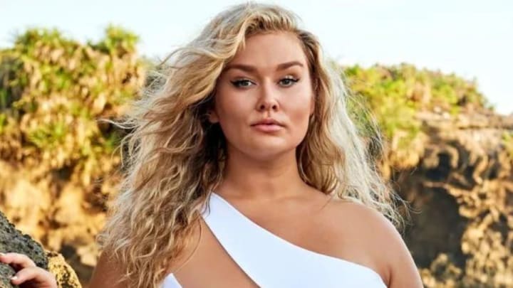 Hunter McGrady was photographed by Yu Tsai in Bali. Hunter McGrady was photographed by Yu Tsai in Bali.
