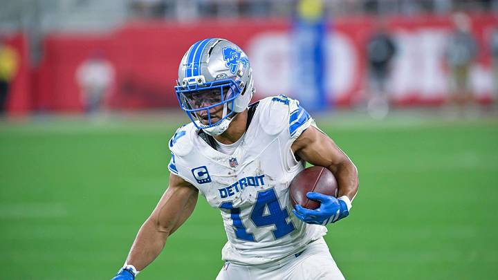 Detroit Lions wide receiver Amon-Ra St. Brown (14) carries the ball after making a catch against the Buffalo Bills in the second half at New Highmark Stadium. Mandatory Credit: Mark Konezny-Imagn Images Detroit Lions wide receiver Amon-Ra St. Brown (14) carries the ball after making a catch against the Buffalo Bills in the second half at New Highmark Stadium. Mandatory Credit: Mark Konezny-Imagn Images