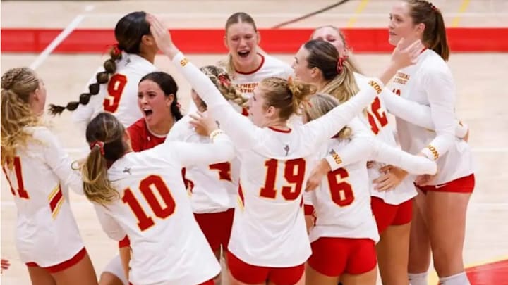 California power Cathedral Catholic opens the 2025 season at No 1 in the High School on SI national volleyball rankings after winning the 2024 CIF State Open Division Championship -- its seventh overall title. The Dons take on Sierra Canyon on Sept. 1