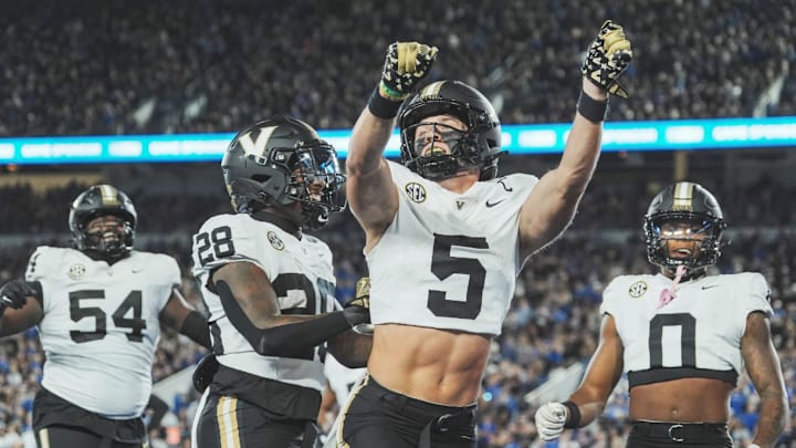 Richie Hoskins will start at wide receiver.