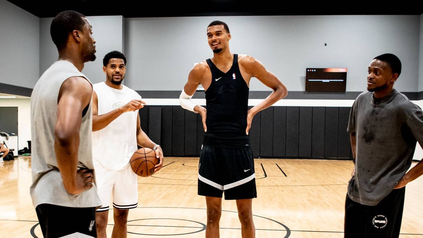 'Iron Sharpens Iron' | New Spur Tobias Harris Works Out With Wemby, Fox, Barnes