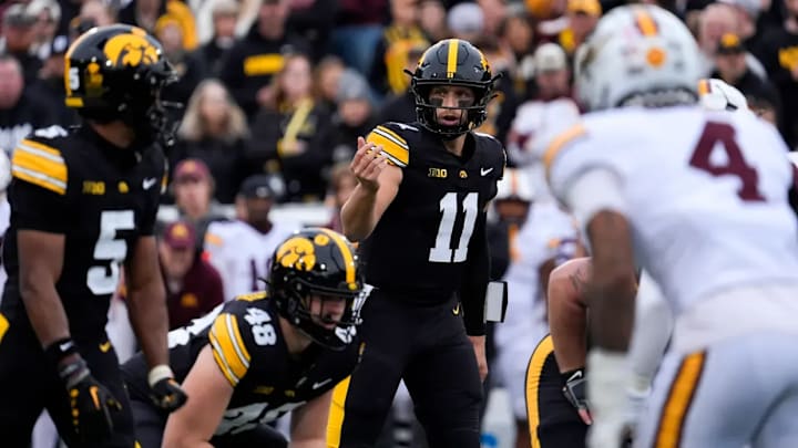 Iowa Hawkeyes quarterback Mark Gronowski Iowa Hawkeyes quarterback Mark Gronowski