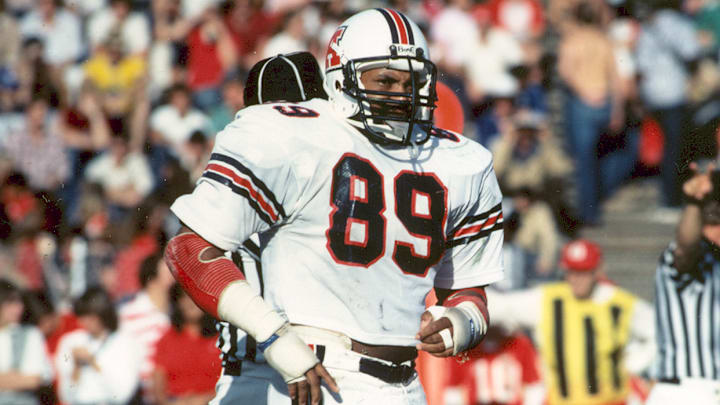 Arizona linebacker Ricky Hunley getting ready for another snap Arizona linebacker Ricky Hunley getting ready for another snap