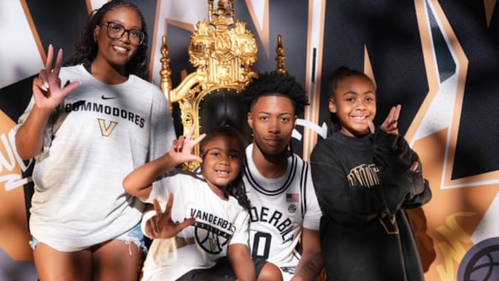 Ant Brown has committed to Vanderbilt.