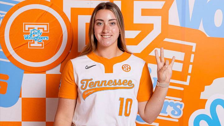 Tennessee softball class of 2028 commit Megan Kuiper, a four-star pitcher from Woodstock, Illinois.