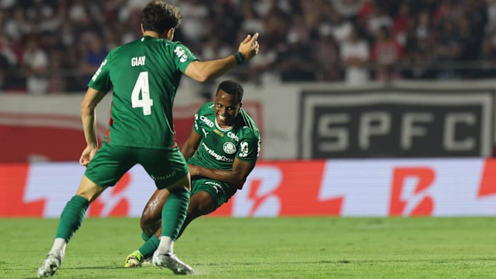 Palmeiras vence São Paulo e mantém invencibilidade contra o rival