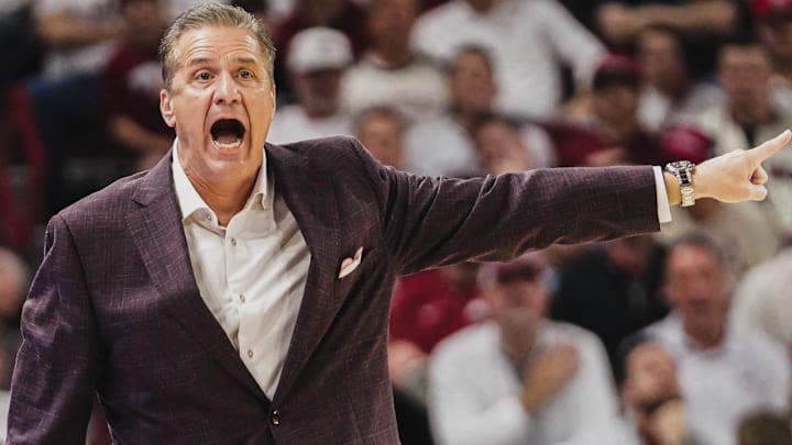 Arkansas Razorbacks coach John Calipari against the Texas Longhorns at Bud Walton Arena in Fayetteville, Ark.
