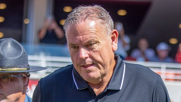 Arkansas Razorbacks coach Sam Pittman during game against the Notre Dame Fighting Irish at Razorback Stadium in Fayetteville, Ark.