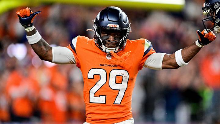 DENVER, CO - NOVEMBER 16: Denver Broncos cornerback Ja'Quan McMillian (29) celebrates after a fourth quarter sack during a game between the Kansas City Chiefs and the Denver Broncos at Empower Field at Mile High on November 16, 2025 in Denver, Colorado. 