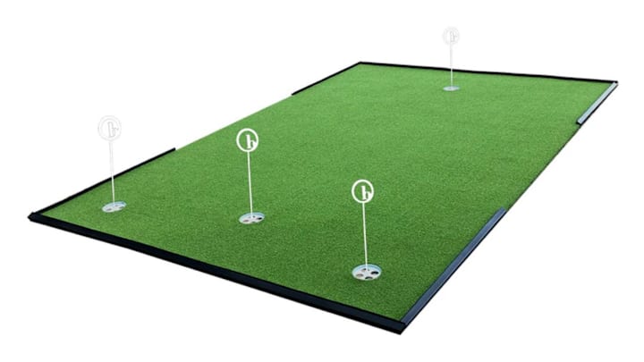 BirdieBall Tour Grade Turf Putting Green