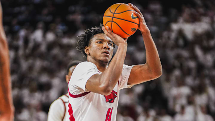 Arkansas Razorbacks guard Karter Knox against the Texas Longhorns at Bud Walton Arena in Fayetteville, Ark. Arkansas Razorbacks guard Karter Knox against the Texas Longhorns at Bud Walton Arena in Fayetteville, Ark.