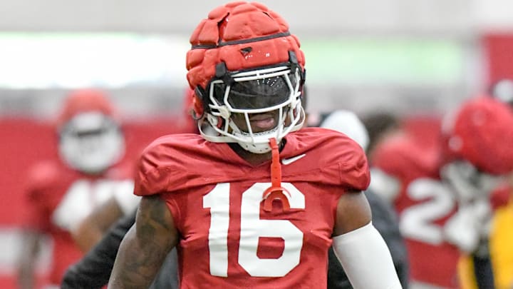 Arkansas Razorbacks defensive back Miguel Mitchell during warmups before practice on Wednesday in Fayetteville, Ark. Arkansas Razorbacks defensive back Miguel Mitchell during warmups before practice on Wednesday in Fayetteville, Ark.
