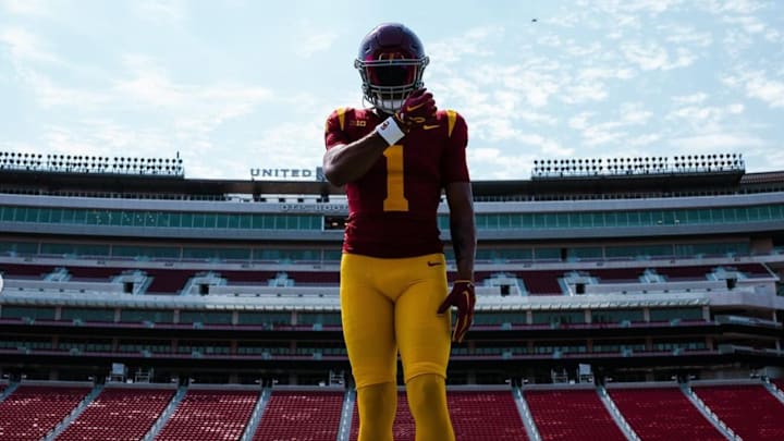 Jerome Myles visits USC 