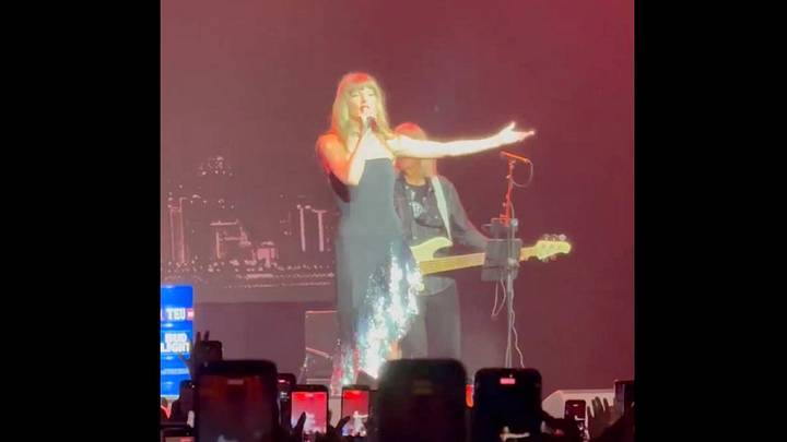 Taylor Swift dedicated her performance of “Love Story” to George Kittle at this year’s Tight End University. Taylor Swift dedicated her performance of “Love Story” to George Kittle at this year’s Tight End University.