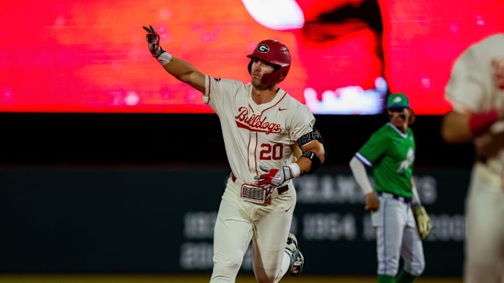 Zabrowski Goes Hits a Home Run for Georgia 