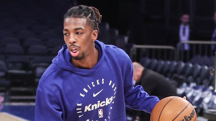 Feb 12, 2025; New York, New York, USA;  New York Knicks guard Delon Wright (0) warms up prior to the game against the Atlanta Hawks at Madison Square Garden. Mandatory Credit: Wendell Cruz-Imagn Images