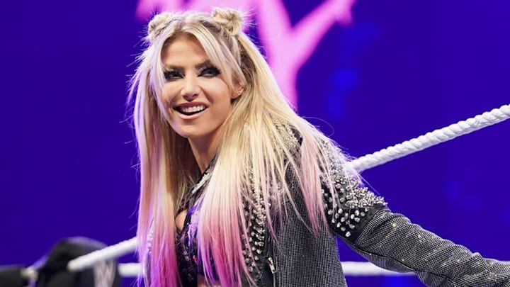 Alexa Bliss is back in WWE on a new deal.