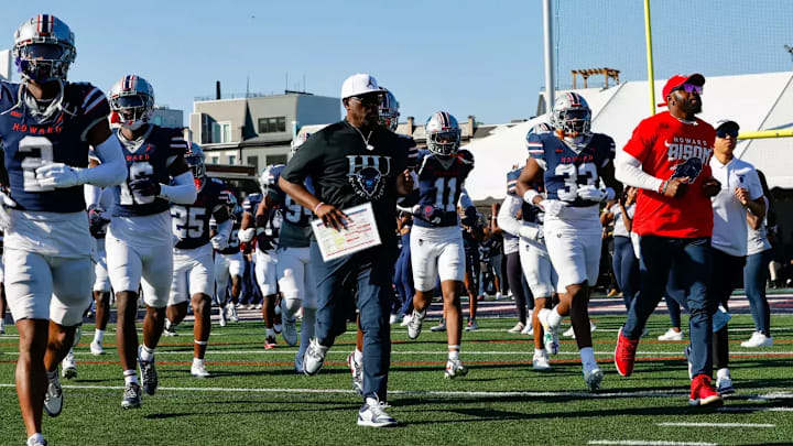 Howard head coach Larry Scott