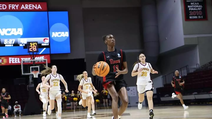 Winston-Salem State Dominates Gannon Winston-Salem State Dominates Gannon