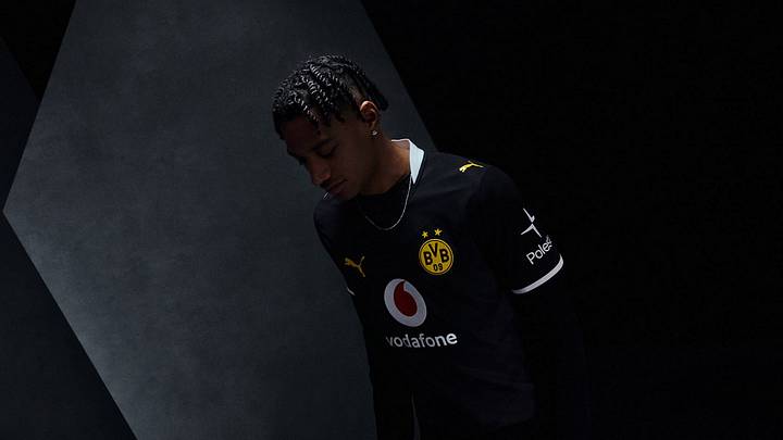 Das neue BVB-Auswärtstrikot 26/27 fast komplett in Schwarz Das neue BVB-Auswärtstrikot 26/27 fast komplett in Schwarz