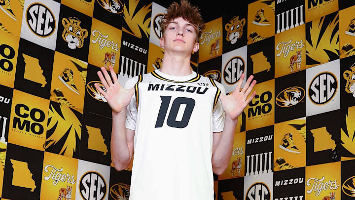 2026 4-Star SF Aidan Chronister during a visit to Missouri in October 2024 2026 4-Star SF Aidan Chronister during a visit to Missouri in October 2024