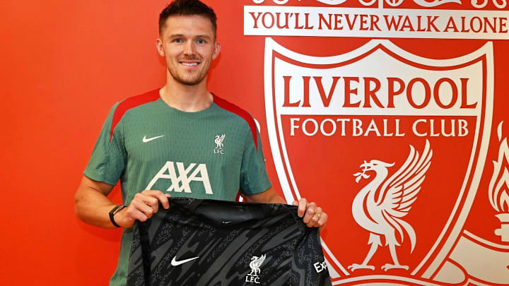 Freddie Woodman joins Liverpool.