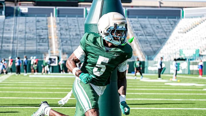 Returning DB, E’zaiah Shine, running a drill during Spring practice. Returning DB, E’zaiah Shine, running a drill during Spring practice.