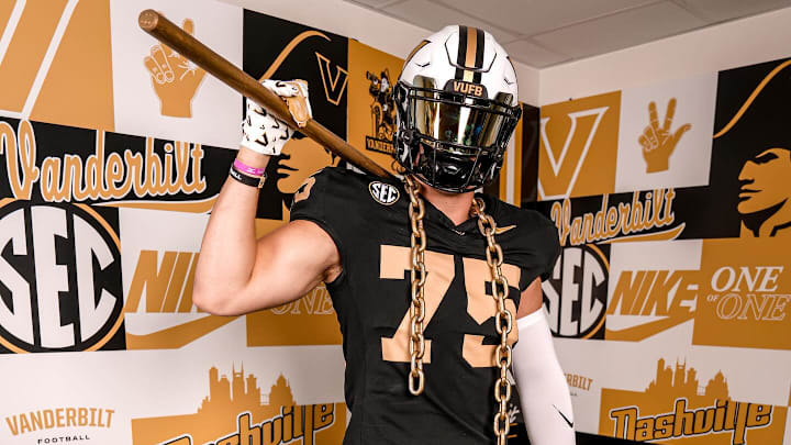 2026 3-Star OL Tripp Skewes during his official visit to Nashville 2026 3-Star OL Tripp Skewes during his official visit to Nashville